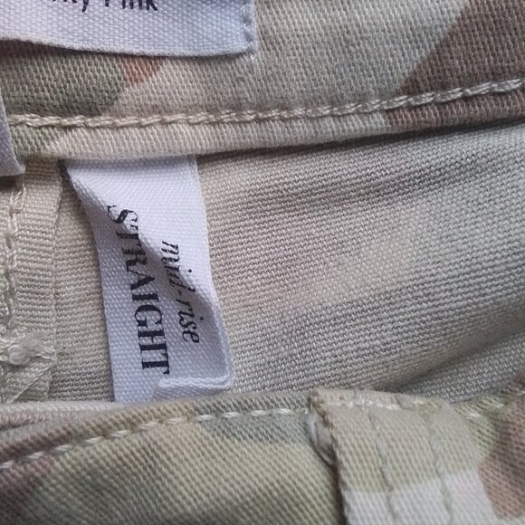 Camo Cargo Pants - Picture 3 of 5